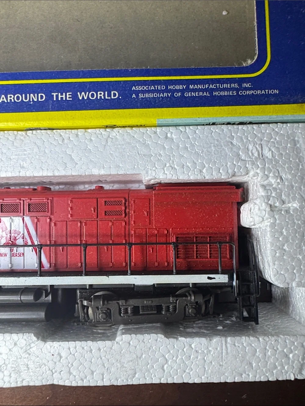 AHM Central New Jersey ALCO Century HO Scale Diesel Locomotive (New)